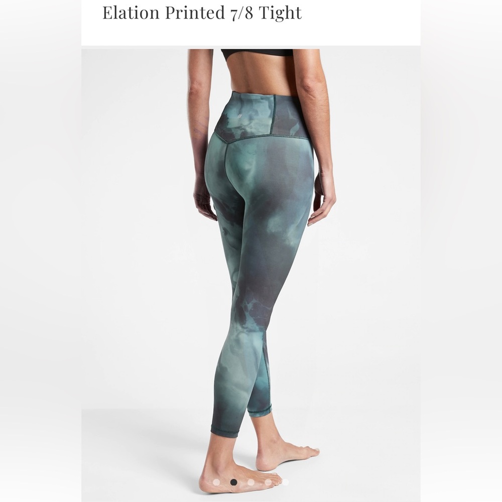 NWOT ATHLETA ELATION PRINTED 7/8 TIGHT.